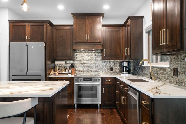 617 Meadowview Lane, Saddlebrooke, MO 65630