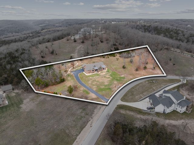 617 Meadowview Lane, Saddlebrooke, MO 65630