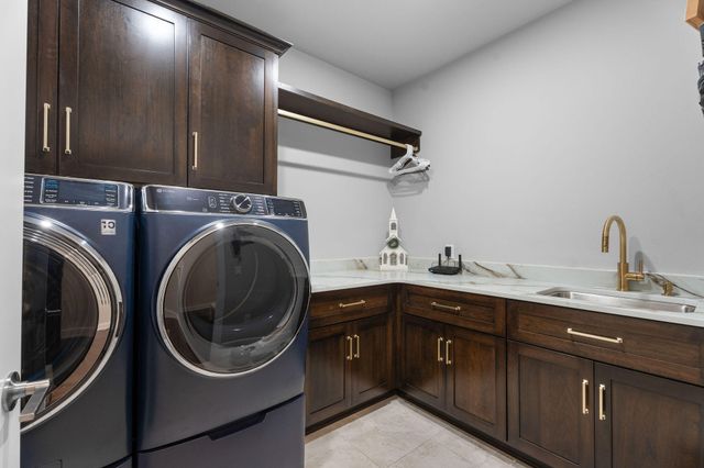 617 Meadowview Lane, Saddlebrooke, MO 65630