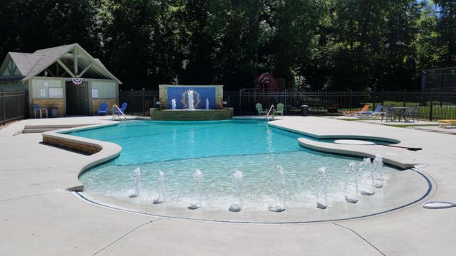 617 Meadowview Lane, Saddlebrooke, MO 65630