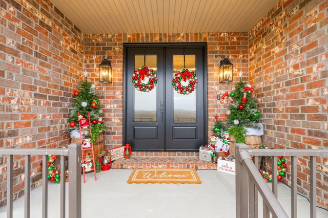 617 Meadowview Lane, Saddlebrooke, MO 65630