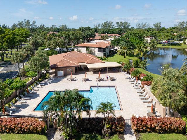 9282 Vista Del Lago D, Boca Raton, FL 33428