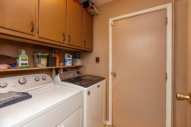 4149 Mellis Drive, Indianapolis, IN 46235