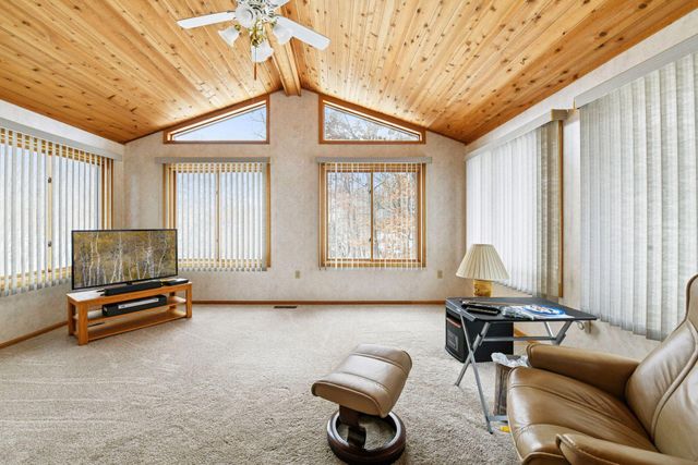 3180 W 180th Street, Jordan, MN 55352