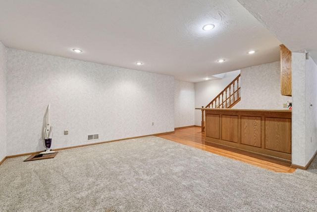 3180 W 180th Street, Jordan, MN 55352