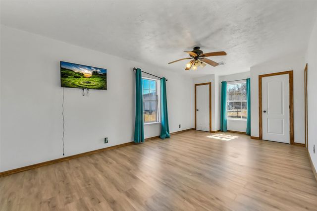 1902 Fm 563, Anahuac, TX 77514