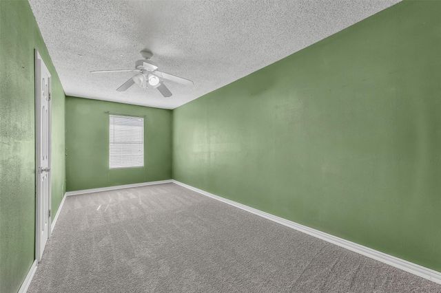 1902 Fm 563, Anahuac, TX 77514