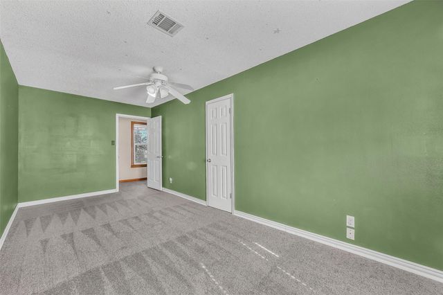 1902 Fm 563, Anahuac, TX 77514