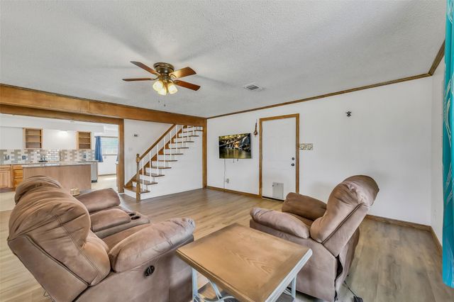 1902 Fm 563, Anahuac, TX 77514