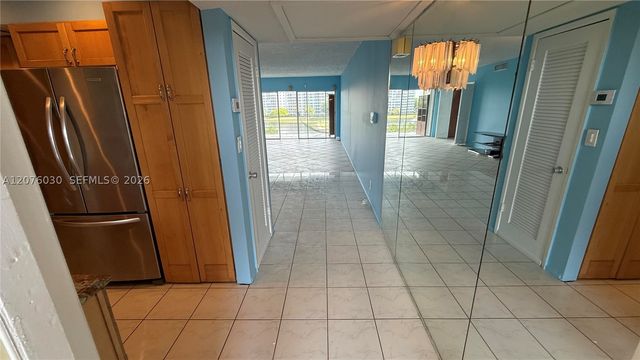 2751 N Palm Aire Dr 502, Pompano Beach, FL 33069