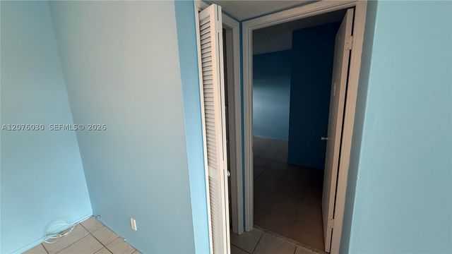 2751 N Palm Aire Dr 502, Pompano Beach, FL 33069