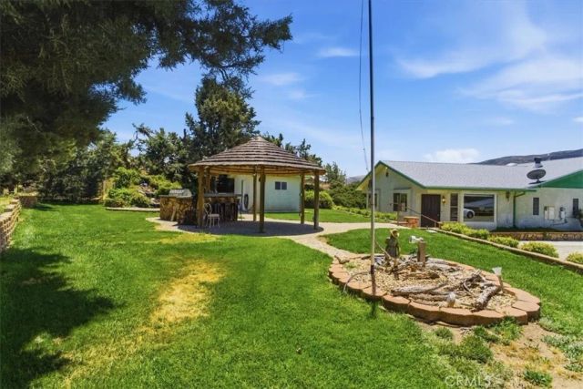 7331 W Avenue O8, Palmdale, CA 93551