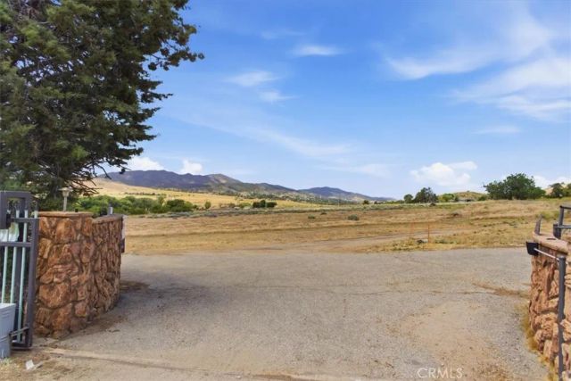 7331 W Avenue O8, Palmdale, CA 93551