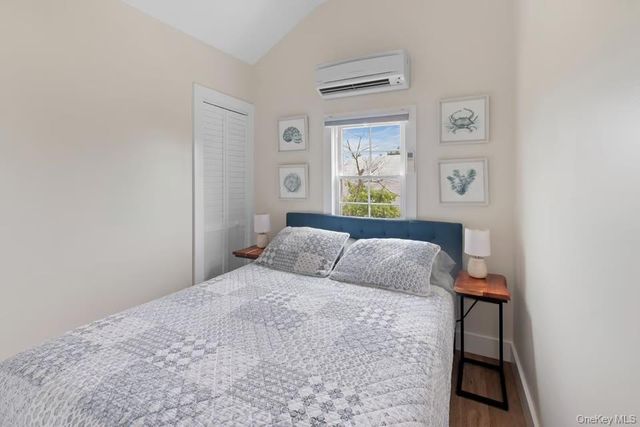 906 Evergreen Walk, Ocean Beach, NY 11770