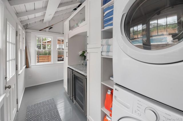 906 Evergreen Walk, Ocean Beach, NY 11770