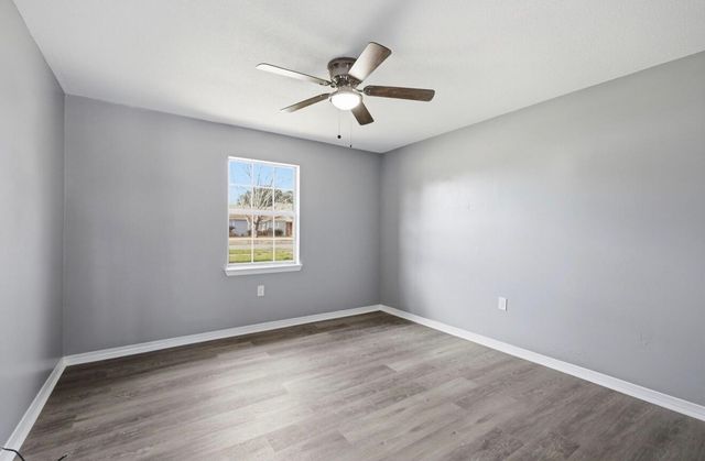 228 Lakeside Lane, Mary Esther, FL 32569