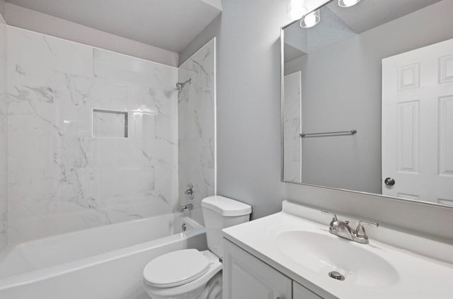 228 Lakeside Lane, Mary Esther, FL 32569