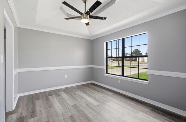 228 Lakeside Lane, Mary Esther, FL 32569