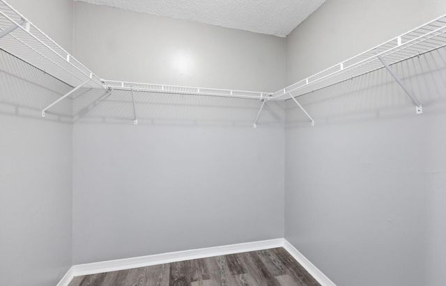 228 Lakeside Lane, Mary Esther, FL 32569