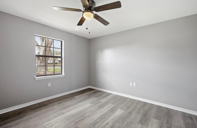 228 Lakeside Lane, Mary Esther, FL 32569