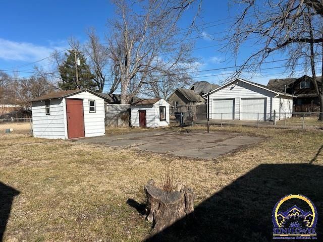 728 NE Kellam AVE, Topeka, KS 66616