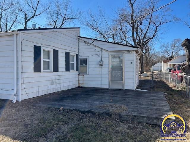 728 NE Kellam AVE, Topeka, KS 66616