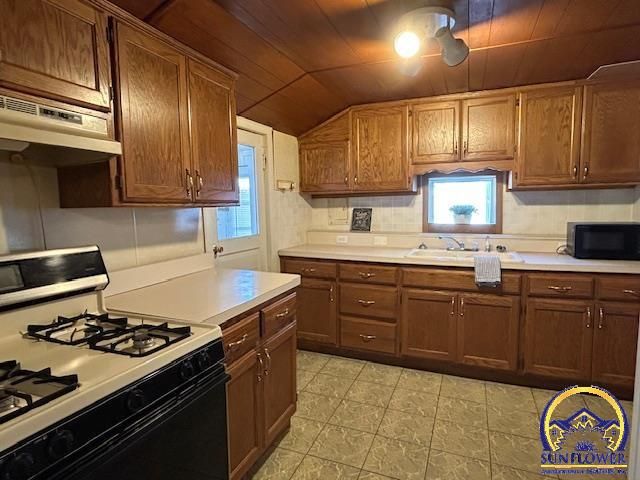 728 NE Kellam AVE, Topeka, KS 66616