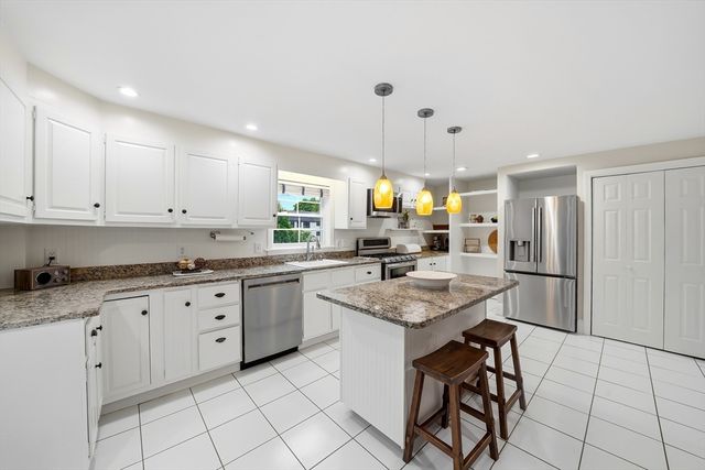 423 Washington St, Winchester, MA 01890