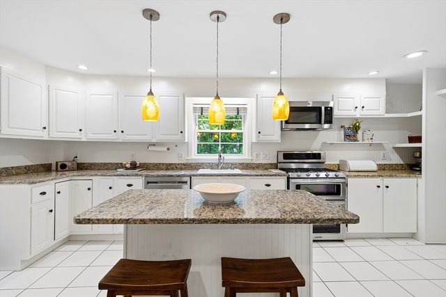 423 Washington St, Winchester, MA 01890