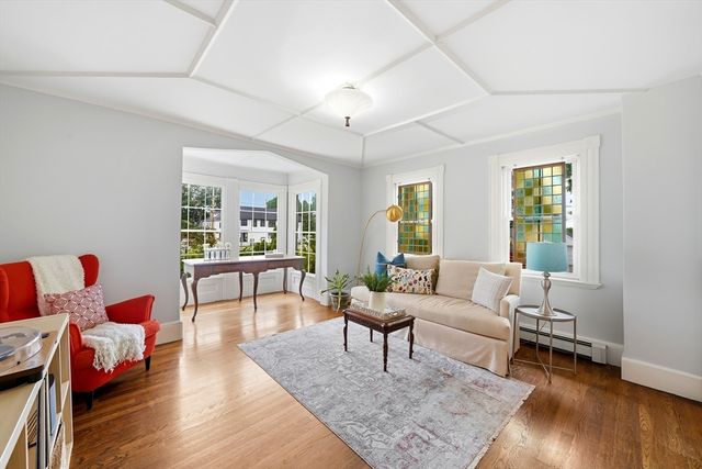 423 Washington St, Winchester, MA 01890