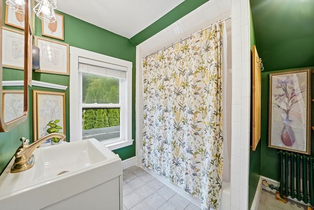 423 Washington St, Winchester, MA 01890