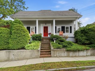 423 Washington St, Winchester, MA 01890