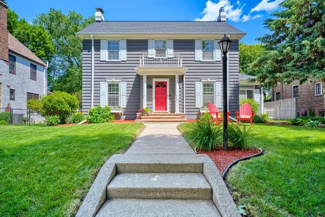 1855 Pinehurst Avenue, Saint Paul, MN 55116