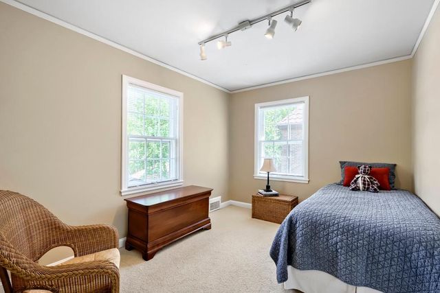 1855 Pinehurst Avenue, Saint Paul, MN 55116