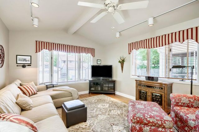 1855 Pinehurst Avenue, Saint Paul, MN 55116