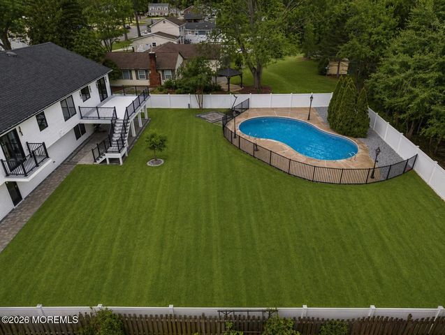 9 Fairview Road, Marlboro, NJ 07746