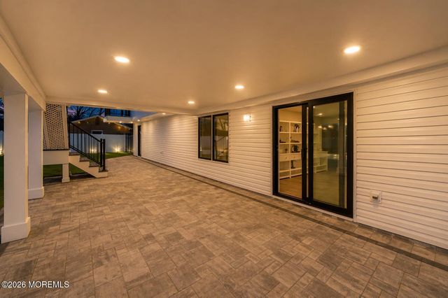 9 Fairview Road, Marlboro, NJ 07746