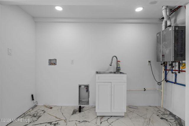 9 Fairview Road, Marlboro, NJ 07746