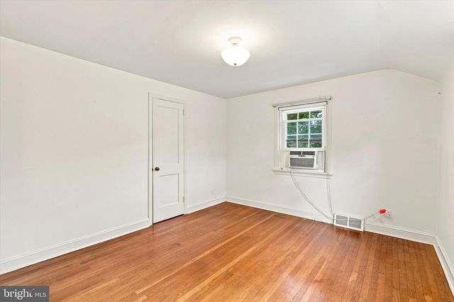 233 ARLINGHAM RD, Flourtown, PA 19031