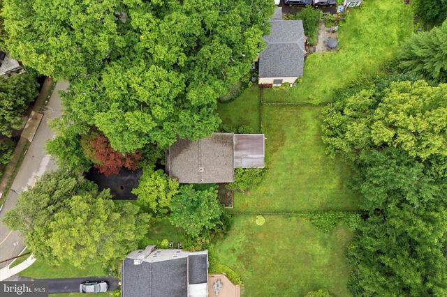 233 ARLINGHAM RD, Flourtown, PA 19031