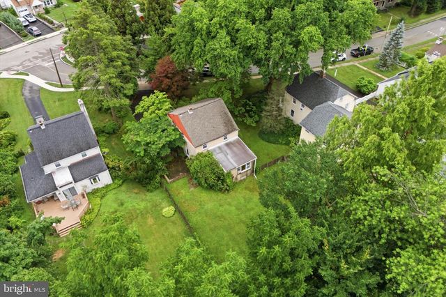 233 ARLINGHAM RD, Flourtown, PA 19031