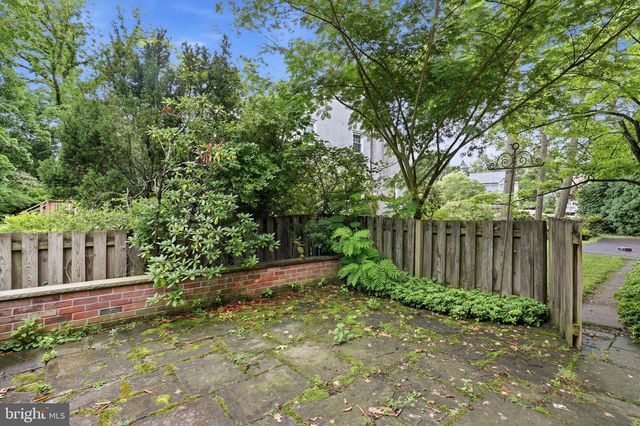 233 ARLINGHAM RD, Flourtown, PA 19031