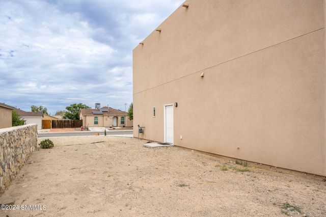 1055 Chitamacha Road, Las Cruces, NM 88007