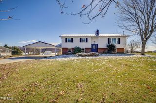 7113 Pembroke Circle, Bristol, VA 24202