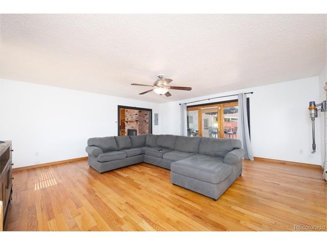 557 Rose Dr, Colorado Springs, CO 80911