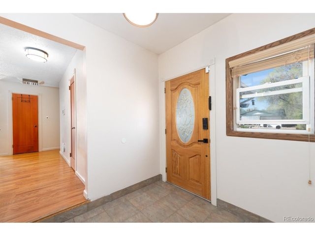 557 Rose Dr, Colorado Springs, CO 80911