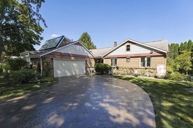 1018 Monroe Street, Fort Atkinson, WI 53538