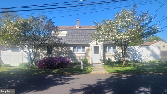 4705 OAK AVE, Feasterville Trevose, PA 19053