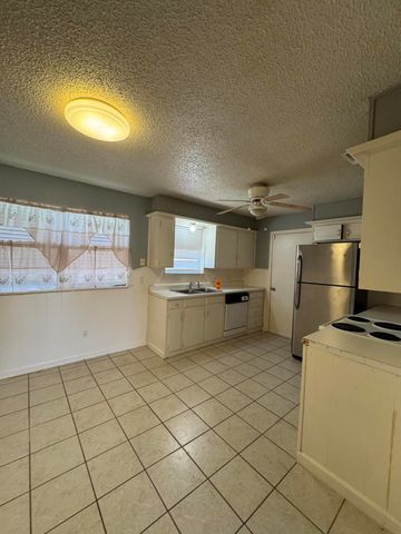 4707 Lehigh Street, Lubbock, TX 79416