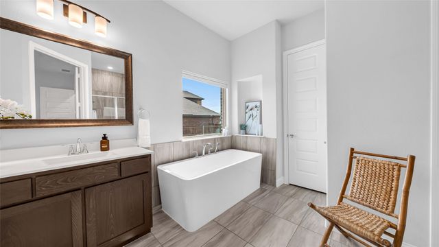 1017 Wrenwood Drive, Justin, TX 76247